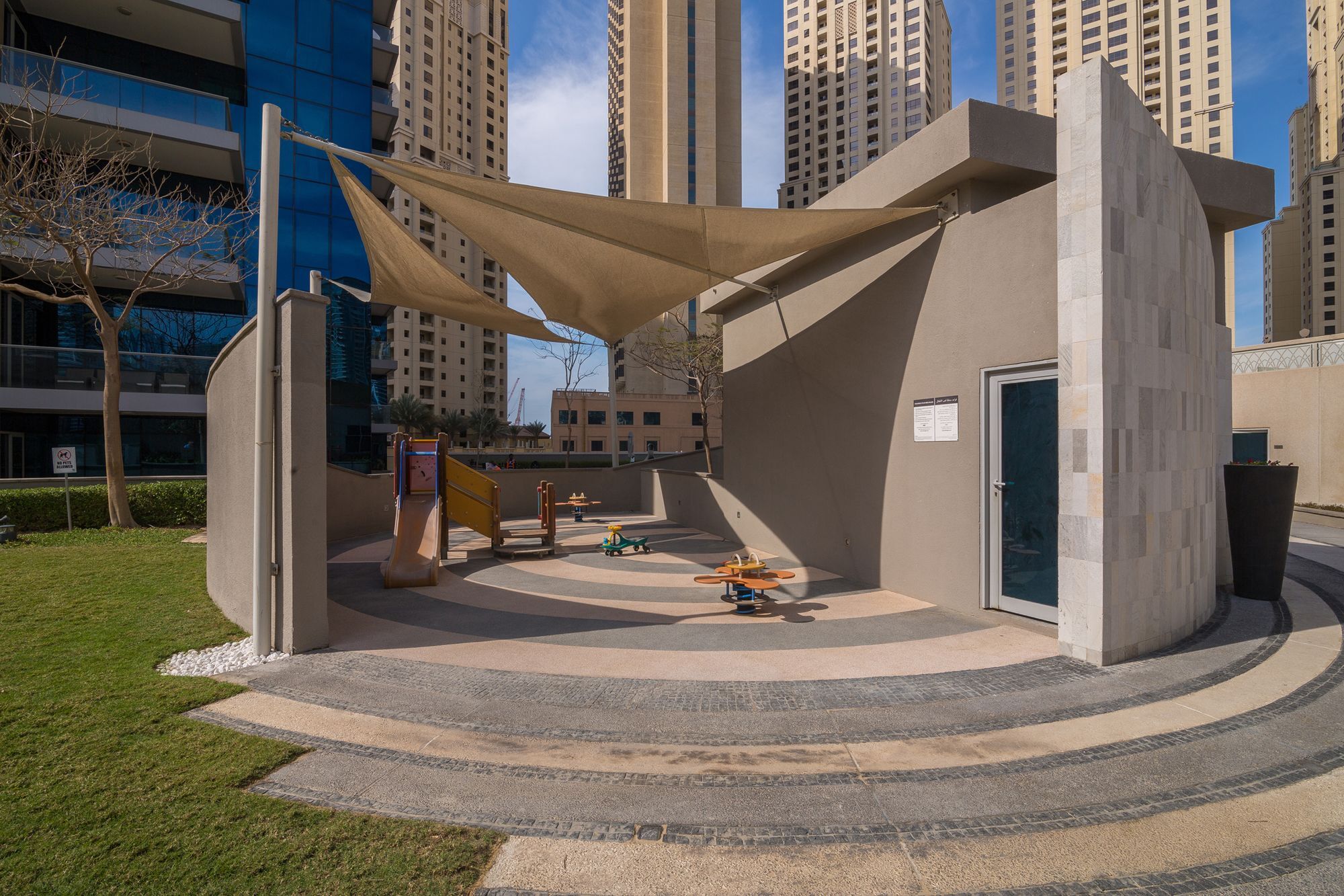 - Marina Promenade Apartment